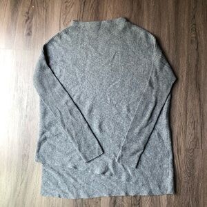 Nordstrom Signature 100% Cashmere Sweater Women’s M Grey High Neck Asymmetrical